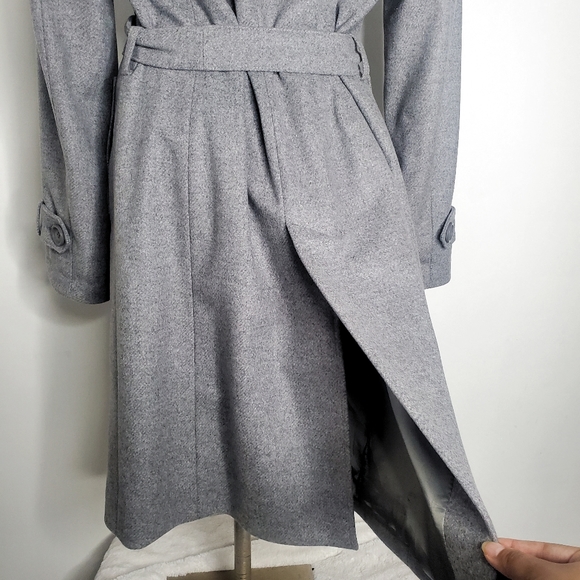 Cinzia Rocca Due | Virgin Wool Belted Coat with Notch Collar - Picture 8 of 12